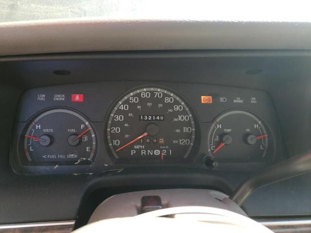 2000 Ford Crown Victoria LX