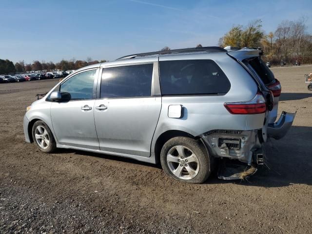 2020 Toyota Sienna LE