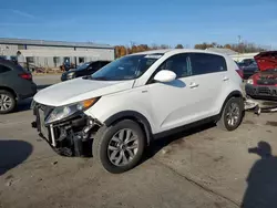 KIA Vehiculos salvage en venta: 2016 KIA Sportage LX