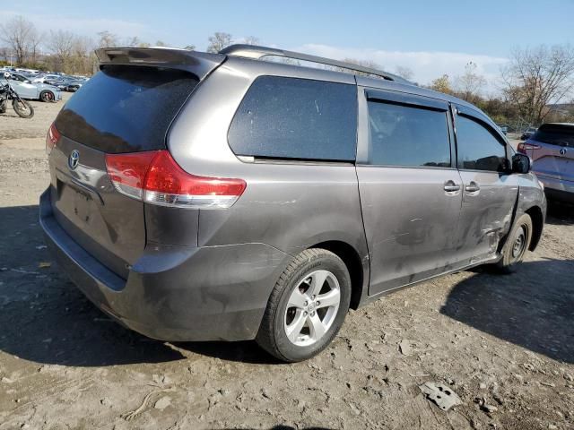 2011 Toyota Sienna LE