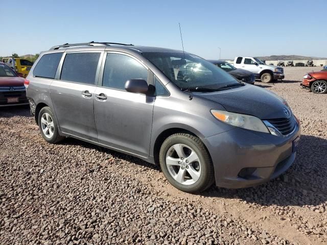 2014 Toyota Sienna LE