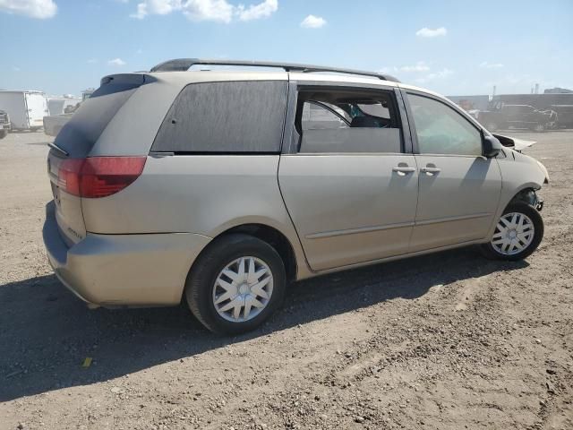 2004 Toyota Sienna CE