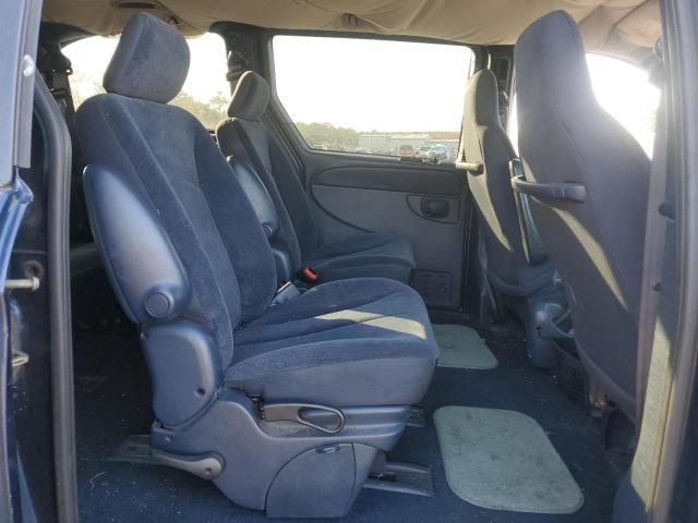 2003 Chrysler Town & Country LX