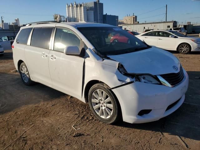 2012 Toyota Sienna LE