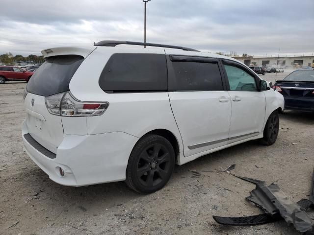 2012 Toyota Sienna Sport