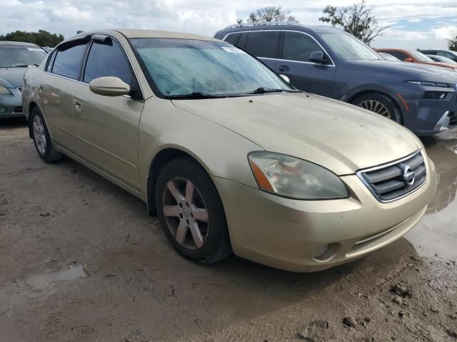 2004 Nissan Altima Base