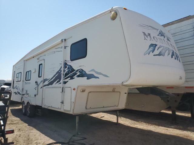 2004 Montana Trailer