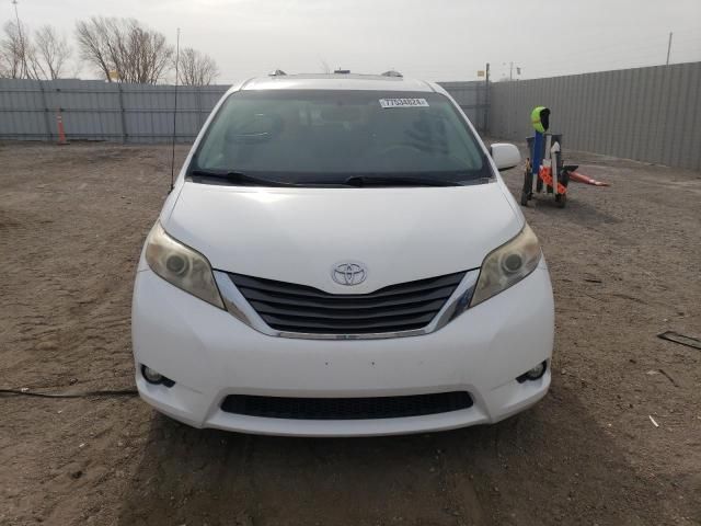 2011 Toyota Sienna XLE