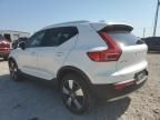 2021 Volvo XC40 T5 Momentum