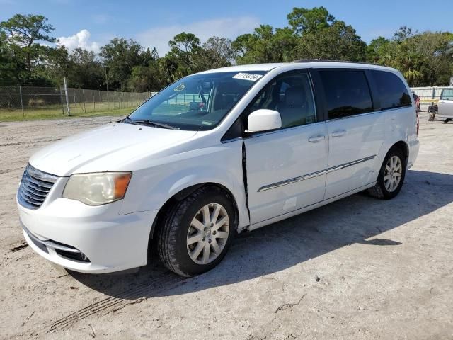 2016 Chrysler Town & Country Touring