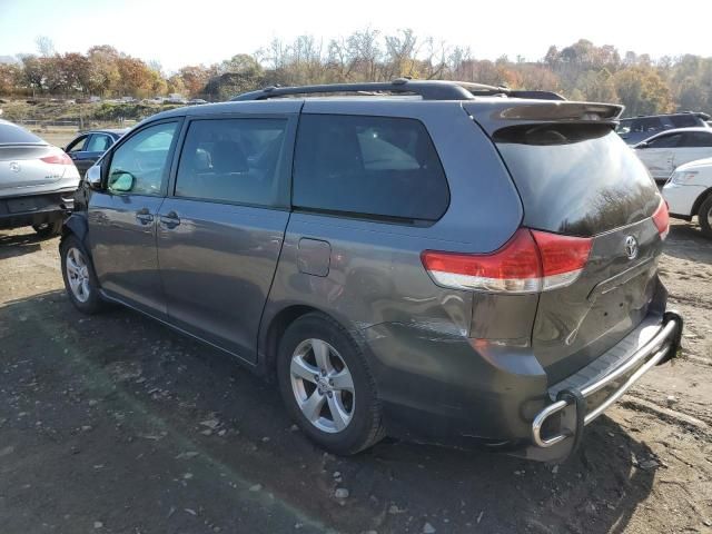 2011 Toyota Sienna LE