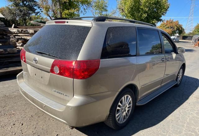 2007 Toyota Sienna XLE