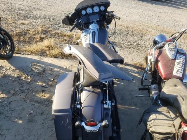 2017 Harley-Davidson Flhxs Street Glide Special