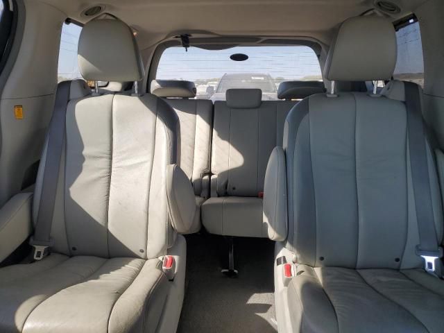 2011 Toyota Sienna XLE