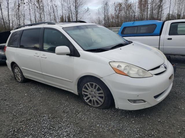 2010 Toyota Sienna XLE