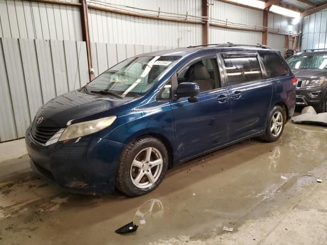 2012 Toyota Sienna LE