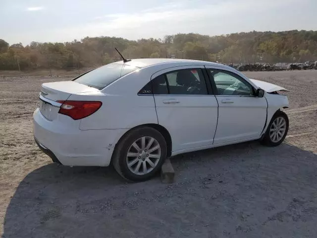 2013 Chrysler 200 Touring