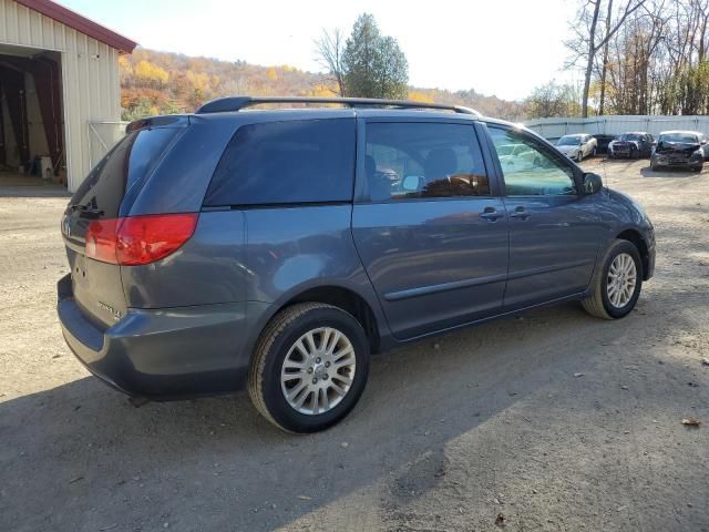 2008 Toyota Sienna LE