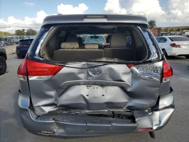 2012 Toyota Sienna LE