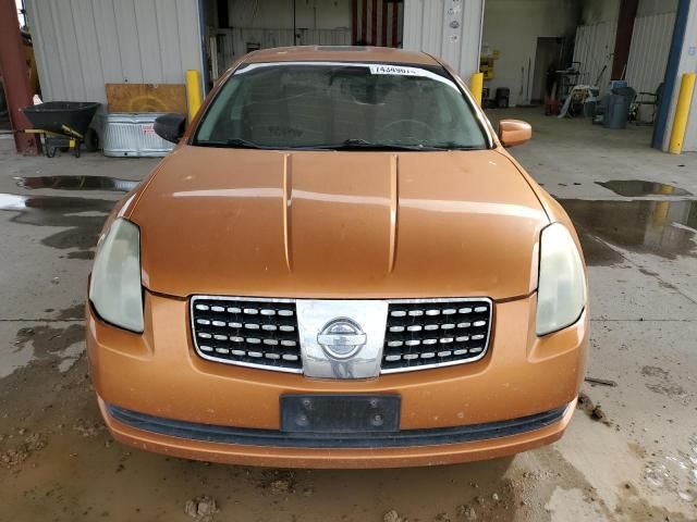 2004 Nissan Maxima SE