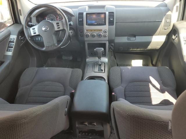 2006 Nissan Pathfinder LE