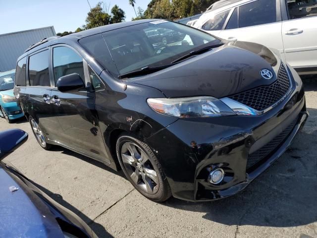 2013 Toyota Sienna Sport