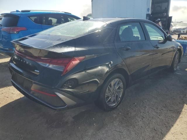 2024 Hyundai Elantra Blue