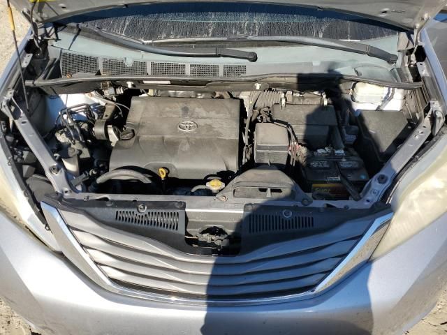 2012 Toyota Sienna XLE