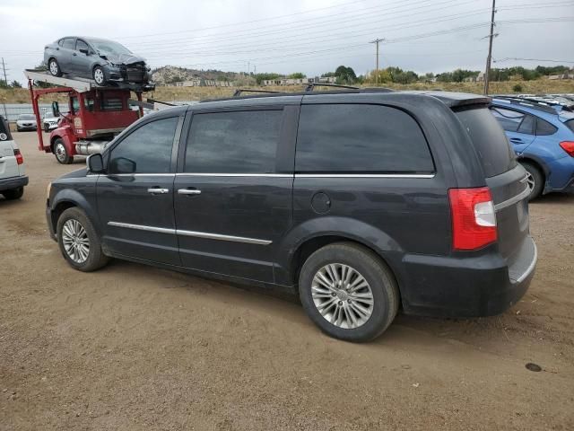 2015 Chrysler Town & Country Touring L