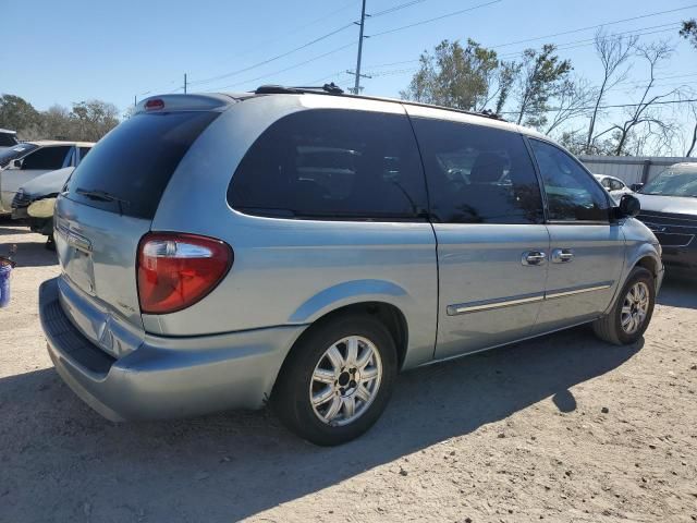 2005 Chrysler Town & Country Touring