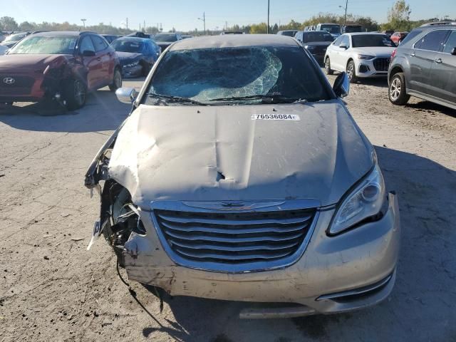 2013 Chrysler 200 Limited