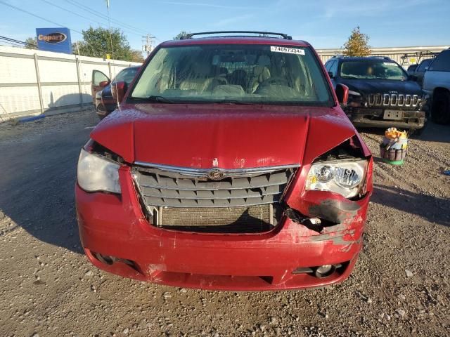 2010 Chrysler Town & Country Touring