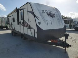 Salvage trucks for sale at Arcadia, FL auction: 2019 Keystone Kodiak