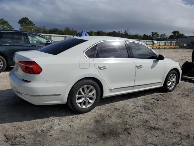 2016 Volkswagen Passat S