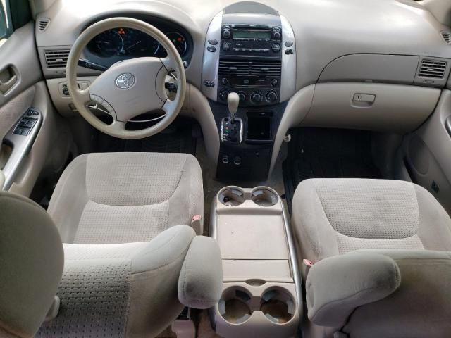 2007 Toyota Sienna CE