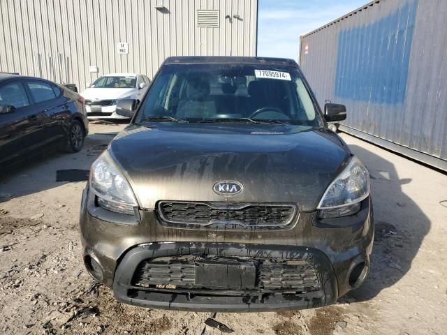 2013 KIA Soul +