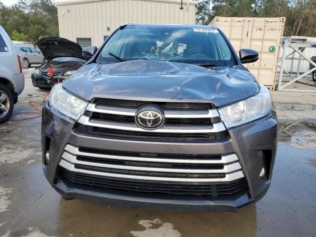 2018 Toyota Highlander SE