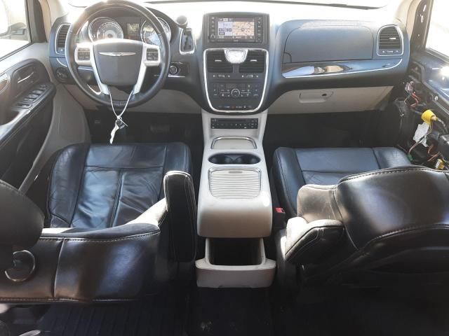 2012 Chrysler Town & Country Limited