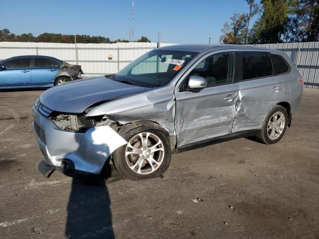 2014 Mitsubishi Outlander SE