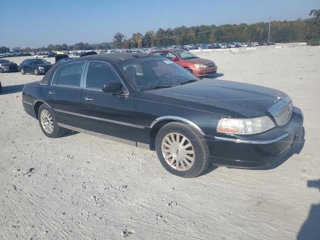 2004 Lincoln Town Car Executive