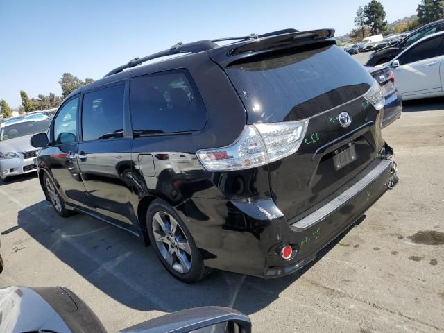 2013 Toyota Sienna Sport