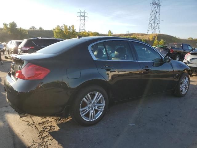 2015 Infiniti Q40