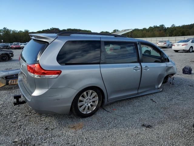 2012 Toyota Sienna XLE