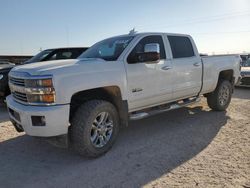 Carros salvage sin ofertas aún a la venta en subasta: 2015 Chevrolet Silverado K2500 High Country