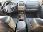 2005 Nissan Pathfinder LE