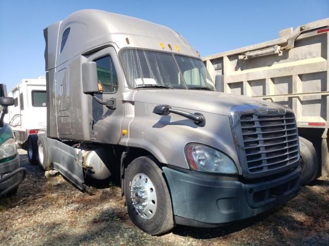 2014 Freightliner Cascadia 125