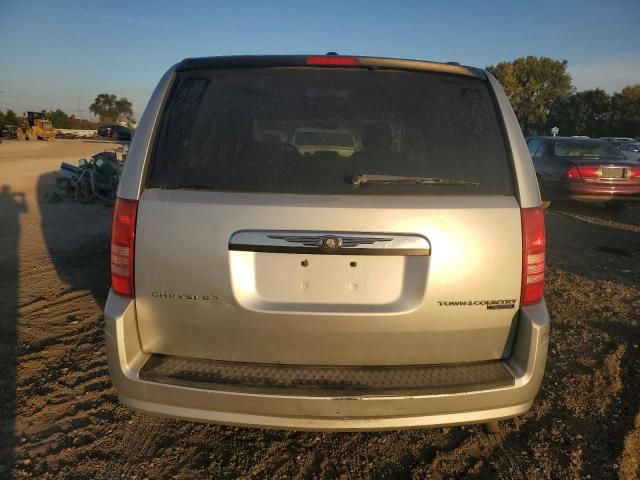 2010 Chrysler Town & Country Touring