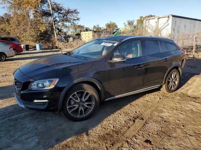 2017 Volvo V60 Cross Country Premier