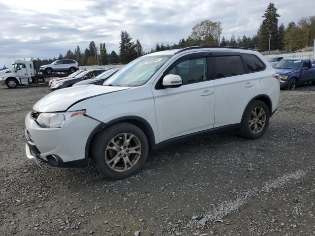 2015 Mitsubishi Outlander SE