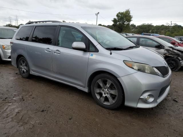 2012 Toyota Sienna Sport